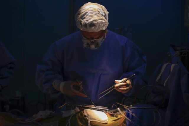 cirurgia_Foto-Davidyson-DamascenoIgesDF2 (1)