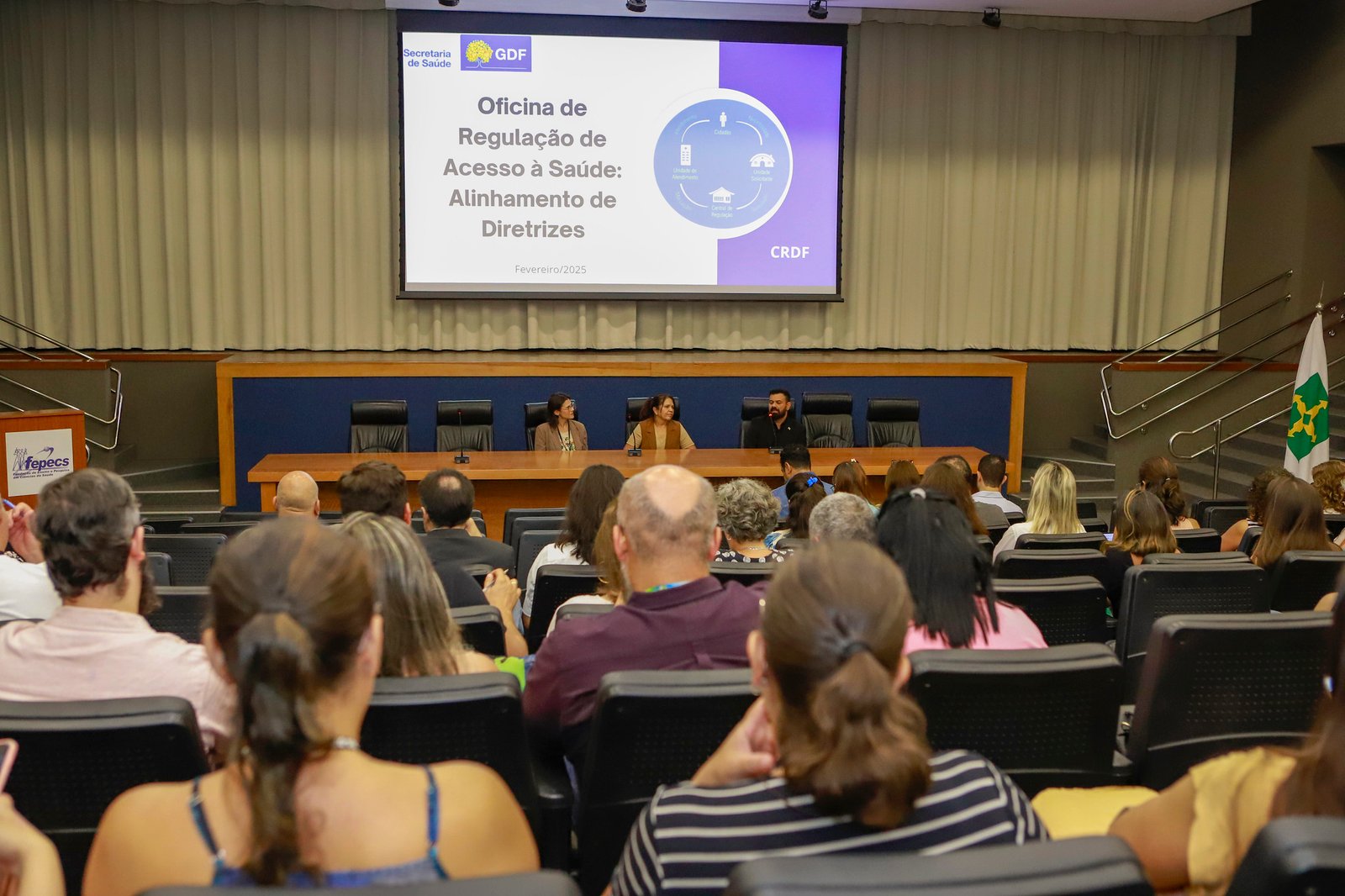 Servidores da Saúde debatem fluxos de acesso a serviços ambulatoriais e hospitalares