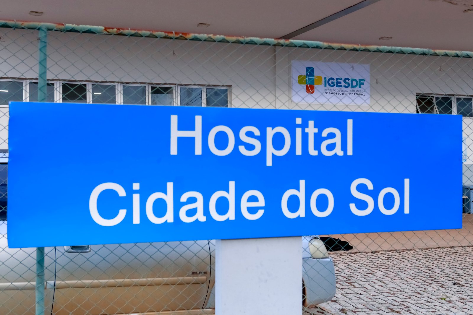 Jornalzinho no Hospital Cidade do Sol humaniza internação e mantém pacientes informados