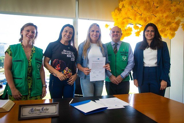 05/02/2025 - GDF e Defensoria Pública firmam parceria para ampliar atendimento a mulheres em situação de vulnerabilidade e vítimas de violência