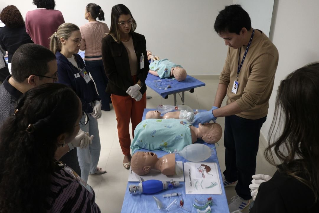 curso-emergencias-pediatricas-hcb-foto-maria-clara-oliveira_mg_7478
