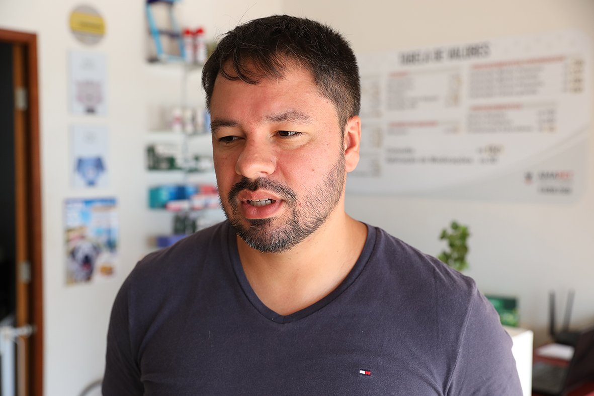 veterinario-danilo-guedes-damasceno-34-anos-dono-de-uma-clinica-local-2